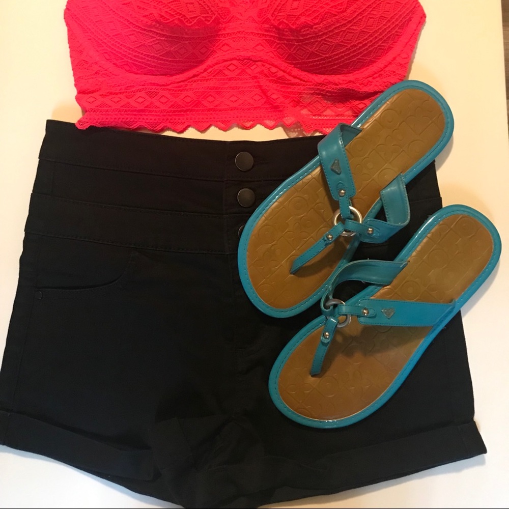 Blue Roxy flip flops